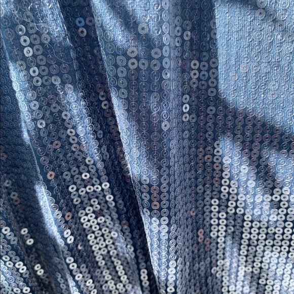 Saks Fifth Avenue Blue Ombré Sequin Tank Top/Cami size Medium - Picture 4 of 4